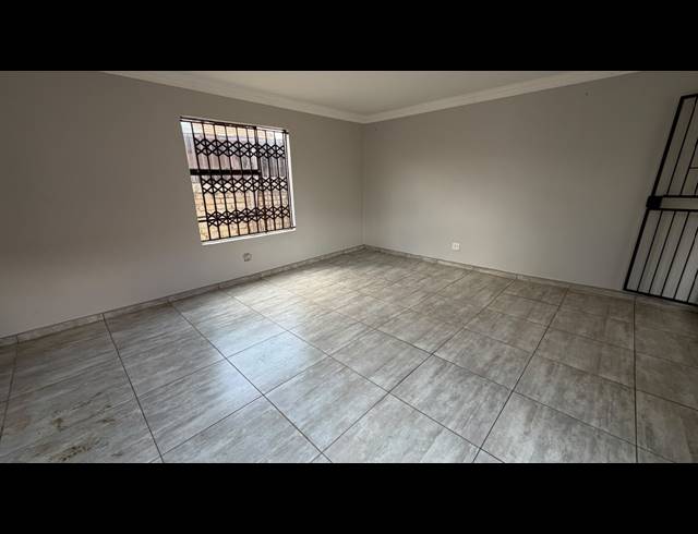 3 BEDROOM HOUSE FOR SALE IN SOSHANGUVE WW